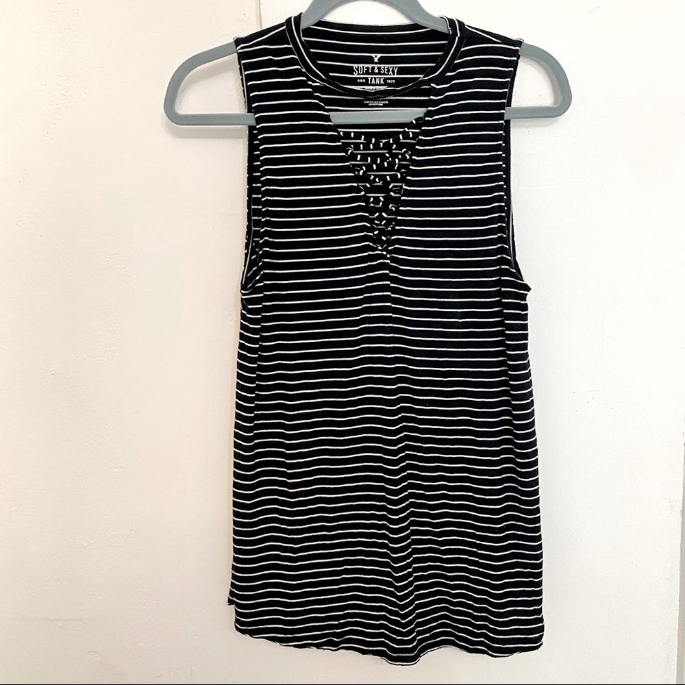 American eagle soft and sexy black and white tank